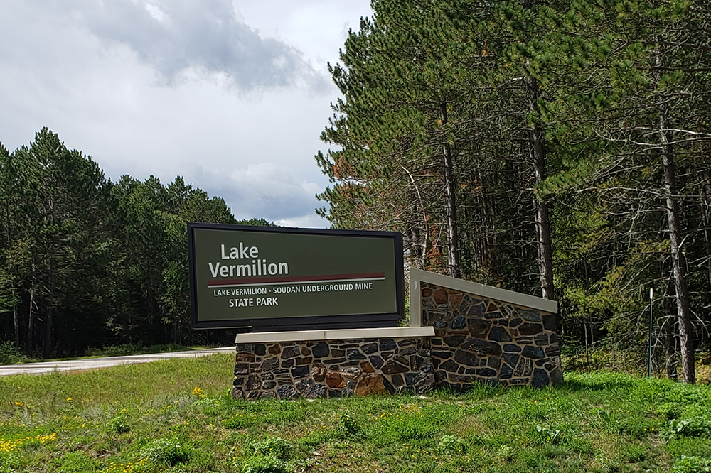 Entrance sign to park
